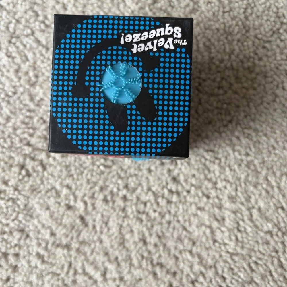 NeeDoh Fuzz Ball Flower Power BLUE Squeeze Squish Schylling New